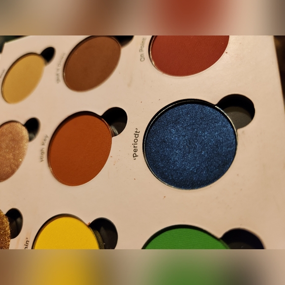 ESSENCE x Ulta Beauty Girls United Eyeshadow Palette - Picture 10 of 12